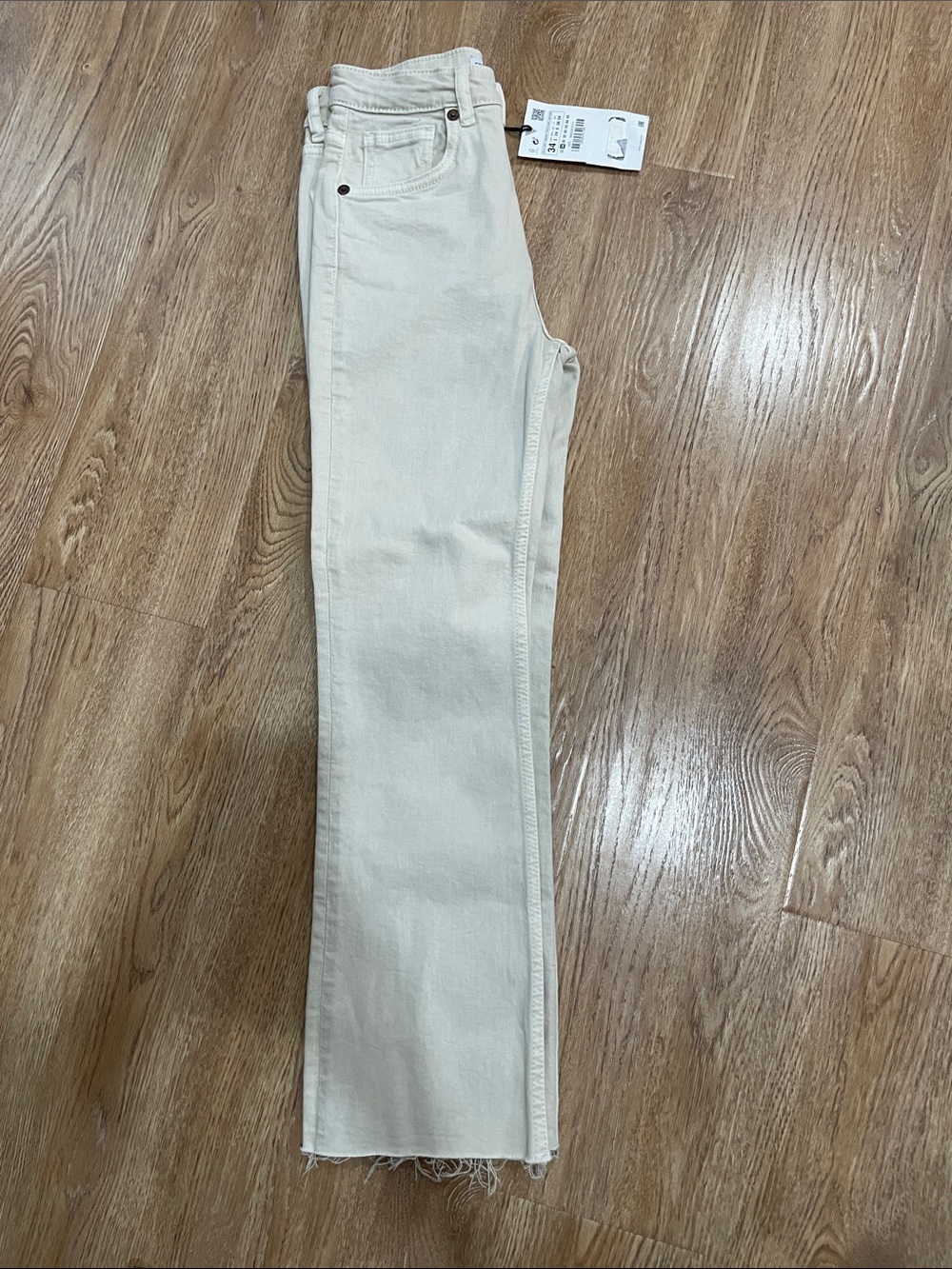 Zara Women’s Light Cream Straight Jeans